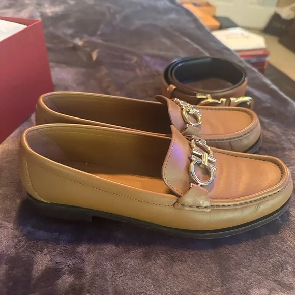 Moccasin with Gancini ornament - Picture 4 of 14